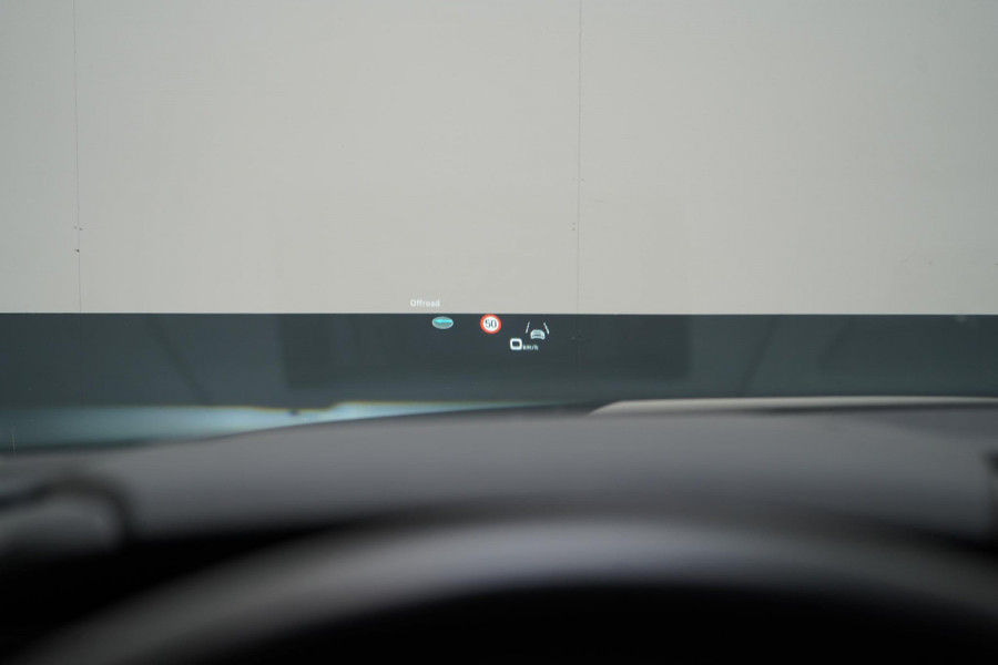 Audi Q8 e-tron 55 quattro 408pk S Edition 115 kWh | Head-Up | BTW | Panoramadak | Leder | Keyless | Trekhaak afn. | B&O Audi Q8 e-tron 55 quattro 408pk S Edition 115 kWh | Head-Up | BTW | Panoramadak | Leder | Keyless | Trekhaak afn. | B&O