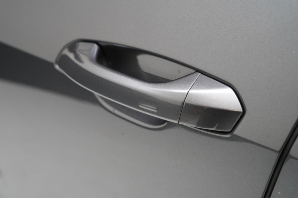 Audi Q8 e-tron 55 quattro 408pk S Edition 115 kWh | Head-Up | BTW | Panoramadak | Leder | Keyless | Trekhaak afn. | B&O Audi Q8 e-tron 55 quattro 408pk S Edition 115 kWh | Head-Up | BTW | Panoramadak | Leder | Keyless | Trekhaak afn. | B&O