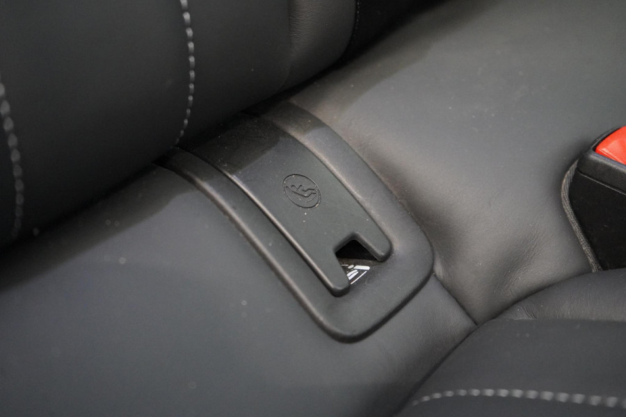 Audi Q8 e-tron 55 quattro 408pk S Edition 115 kWh | Head-Up | BTW | Panoramadak | Leder | Keyless | Trekhaak afn. | B&O Audi Q8 e-tron 55 quattro 408pk S Edition 115 kWh | Head-Up | BTW | Panoramadak | Leder | Keyless | Trekhaak afn. | B&O