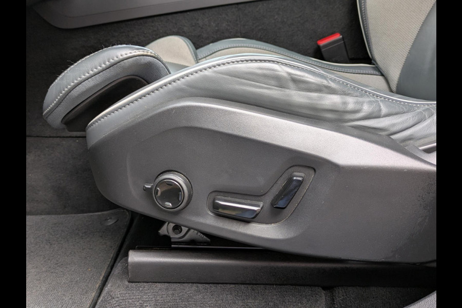 Volvo XC60 2.0 T8 Plug-in hybrid AWD R-Design|Panodak|Harman/Kardon|Adaptive-Cruise|Stoel/Stuurverwarming|Memory|Aut.Trekhaak