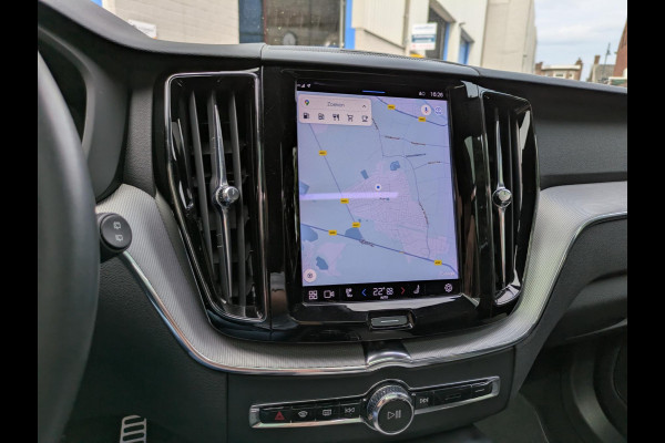 Volvo XC60 2.0 T8 Plug-in hybrid AWD R-Design|Panodak|Harman/Kardon|Adaptive-Cruise|Stoel/Stuurverwarming|Memory|Aut.Trekhaak