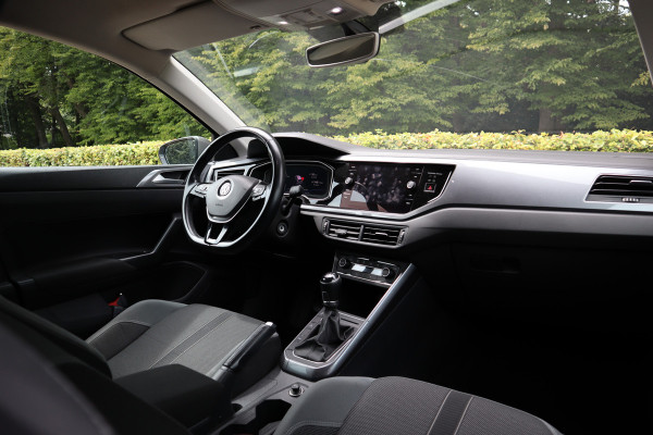 Volkswagen Polo 1.0 TSI Highline | R-line | Virtual | Carplay | ACC | Navi |
