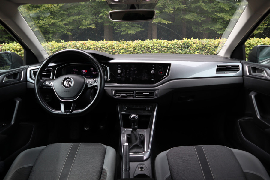 Volkswagen Polo 1.0 TSI Highline | R-line | Virtual | Carplay | ACC | Navi |