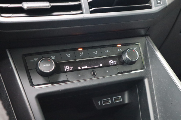 Volkswagen Polo 1.0 TSI Highline | R-line | Virtual | Carplay | ACC | Navi |