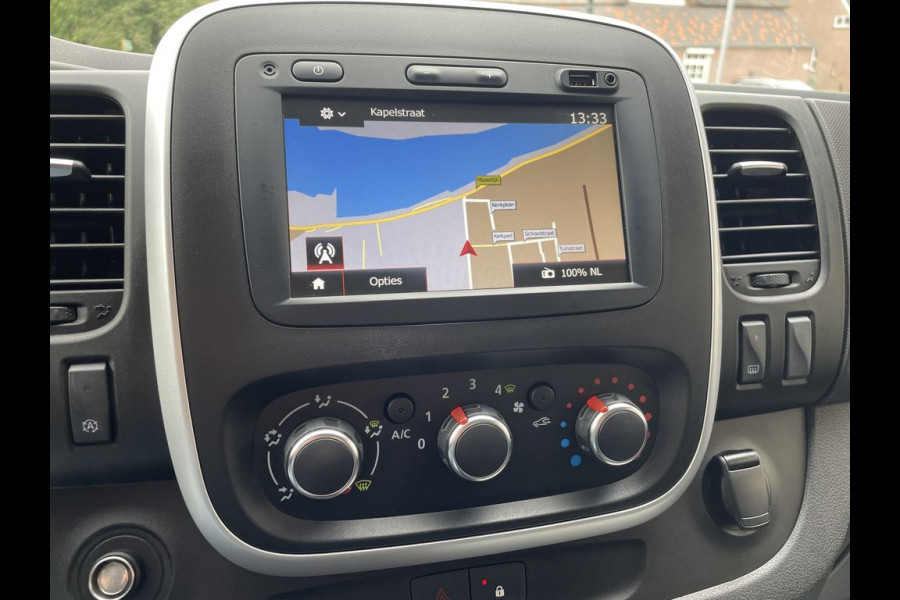 Renault Trafic 2.0 dCi 120pk E6 R-link 3-zits Lease €246 p/m Airco, Navi, PDC, Trekhaak, Imperiaal, Cruise controle, onderhoudshistorie aanwezig