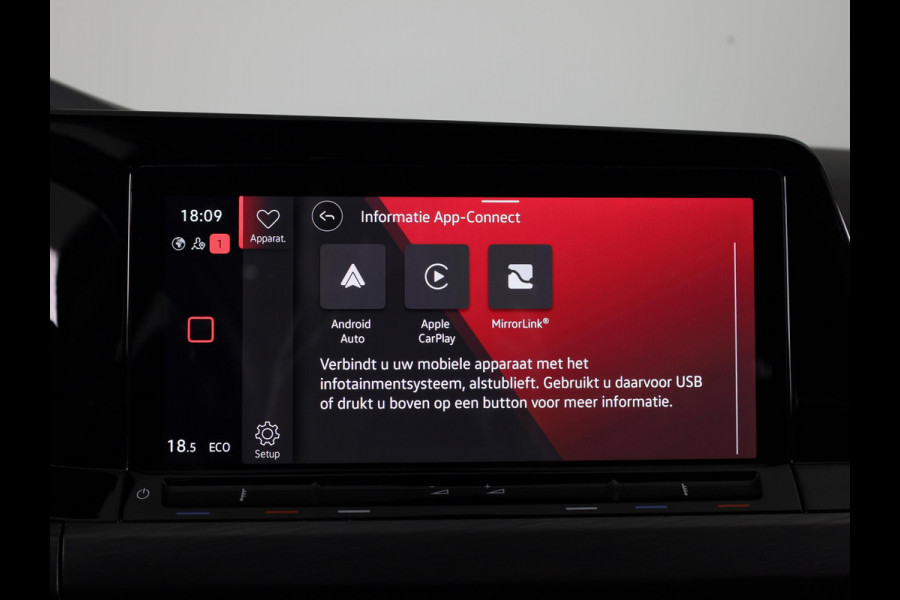 Volkswagen Golf 1.4 eHybrid Style 204 PK | Automaat | Navigatie | Led | Parkeersensoren