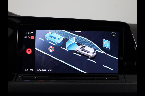 Volkswagen Golf 1.4 eHybrid Style 204 PK | Automaat | Navigatie | Led | Parkeersensoren