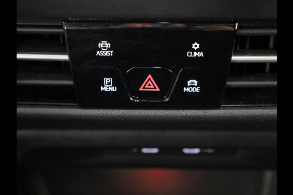 Volkswagen Golf 1.4 eHybrid Style 204 PK | Automaat | Navigatie | Led | Parkeersensoren