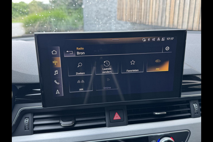 Audi A4 Avant 35 TFSI S-line Automaat | Panoramadak | Adaptieve cruise control | Grootlicht assistentie| Afgevlakt stuurwiel | Climate c