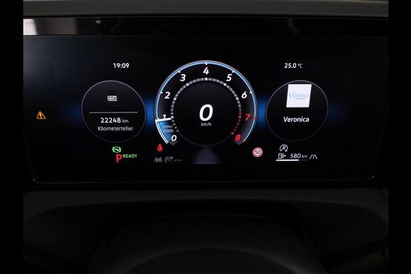 Volkswagen Tiguan 1.5 eTSI Elegance 150 pk Automaat (DSG) | Navigatie | Elektr. trekhaak | Parkeersensoren (Park assist) | Rondomzicht camera | Matrix LED koplampen |