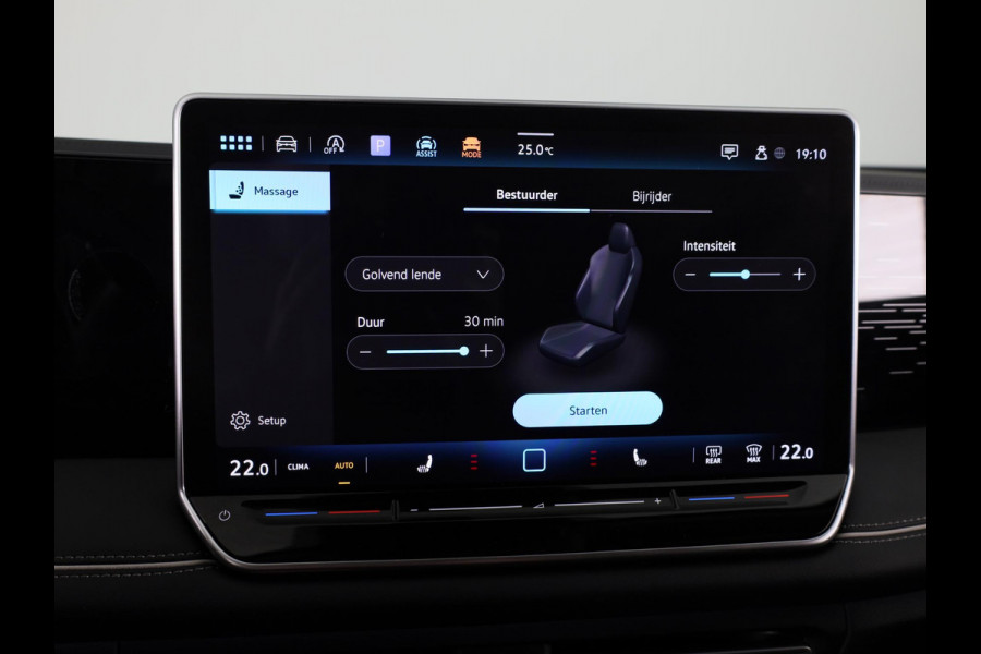 Volkswagen Tiguan 1.5 eTSI Elegance 150 pk Automaat (DSG) | Navigatie | Elektr. trekhaak | Parkeersensoren (Park assist) | Rondomzicht camera | Matrix LED koplampen |