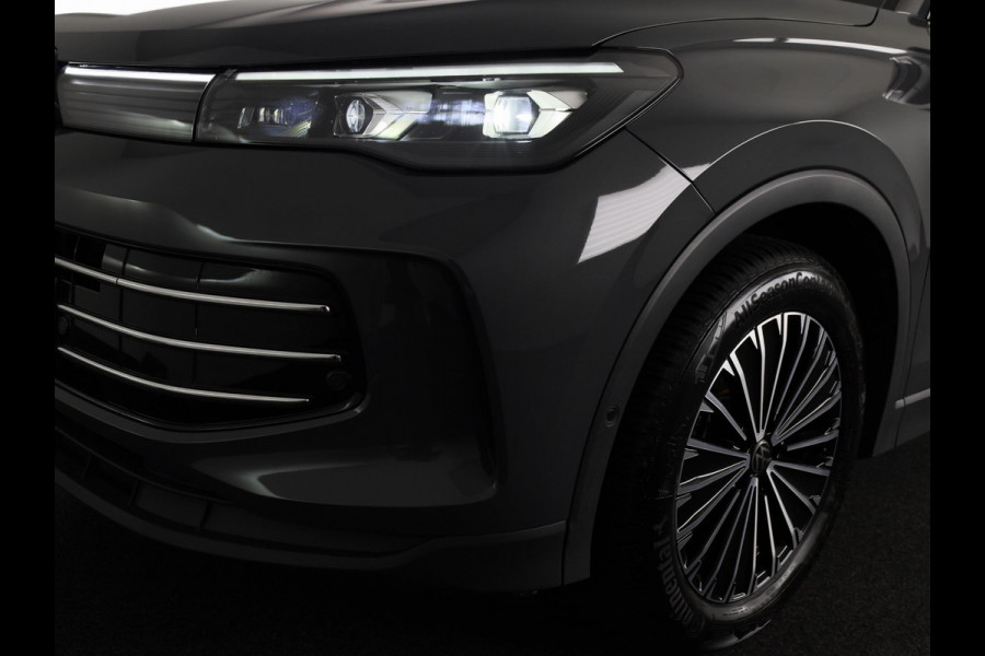Volkswagen Tiguan 1.5 eTSI Elegance 150 pk Automaat (DSG) | Navigatie | Elektr. trekhaak | Parkeersensoren (Park assist) | Rondomzicht camera | Matrix LED koplampen |