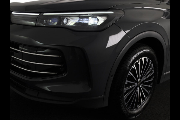 Volkswagen Tiguan 1.5 eTSI Elegance 150 pk Automaat (DSG) | Navigatie | Elektr. trekhaak | Parkeersensoren (Park assist) | Rondomzicht camera | Matrix LED koplampen |