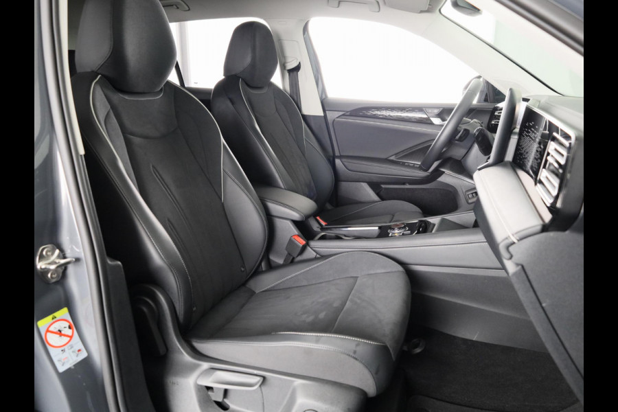 Volkswagen Tiguan 1.5 eTSI Elegance 150 pk Automaat (DSG) | Navigatie | Elektr. trekhaak | Parkeersensoren (Park assist) | Rondomzicht camera | Matrix LED koplampen |