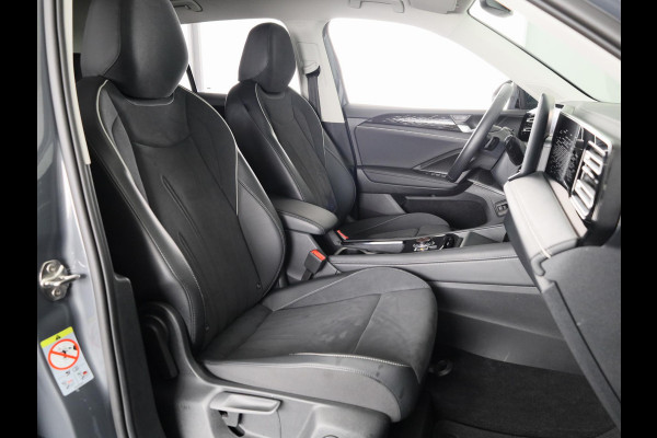 Volkswagen Tiguan 1.5 eTSI Elegance 150 pk Automaat (DSG) | Navigatie | Elektr. trekhaak | Parkeersensoren (Park assist) | Rondomzicht camera | Matrix LED koplampen |