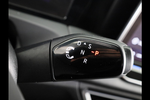 Volkswagen Tiguan 1.5 eTSI Elegance 150 pk Automaat (DSG) | Navigatie | Elektr. trekhaak | Parkeersensoren (Park assist) | Rondomzicht camera | Matrix LED koplampen |