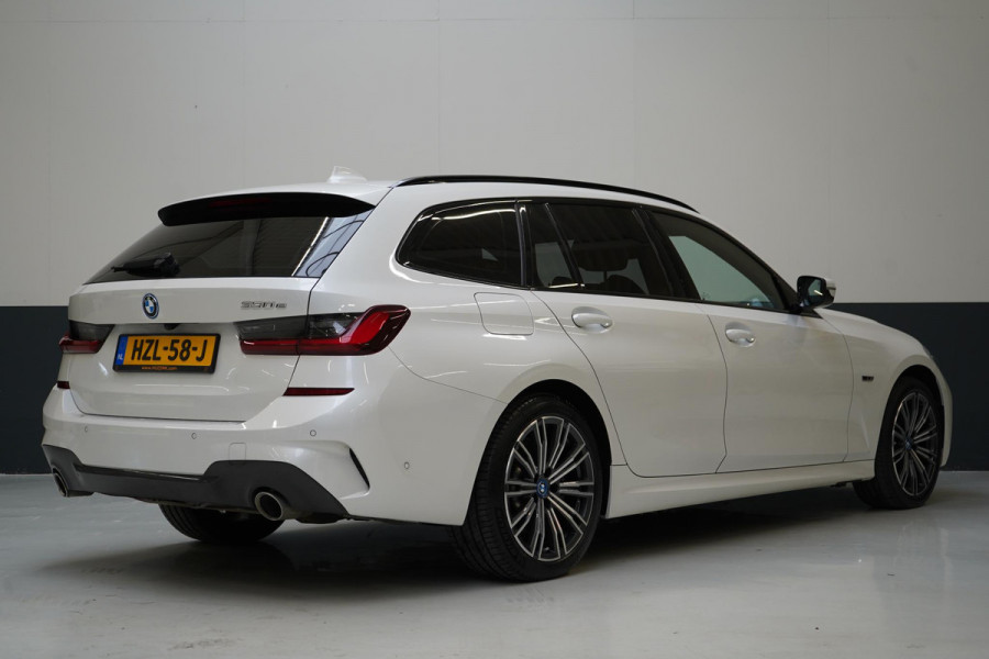 BMW 3 Serie Touring 330e Business Edition Plus | Adaptive cruise | Trekhaak wegkl. | Navigatie | Camera | Apple Carplay