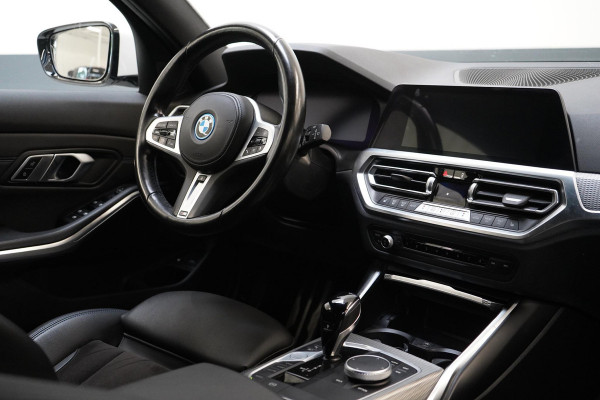 BMW 3 Serie Touring 330e Business Edition Plus | Adaptive cruise | Trekhaak wegkl. | Navigatie | Camera | Apple Carplay