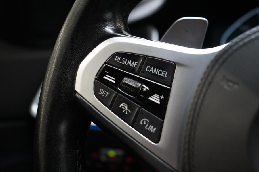 BMW 3 Serie Touring 330e Business Edition Plus | Adaptive cruise | Trekhaak wegkl. | Navigatie | Camera | Apple Carplay