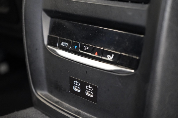 BMW 3 Serie Touring 330e Business Edition Plus | Adaptive cruise | Trekhaak wegkl. | Navigatie | Camera | Apple Carplay