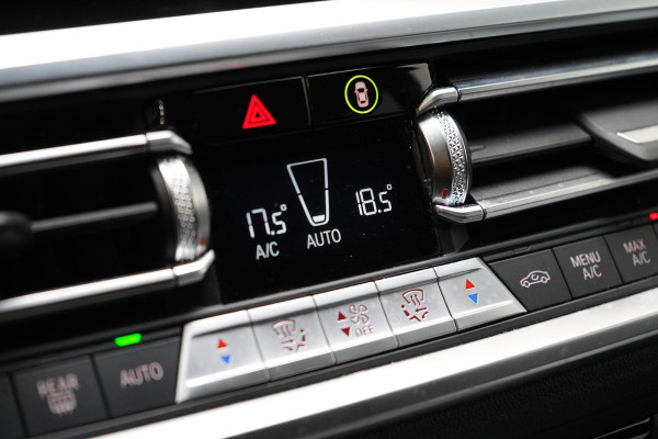 BMW 3 Serie Touring 330e Business Edition Plus | Adaptive cruise | Trekhaak wegkl. | Navigatie | Camera | Apple Carplay