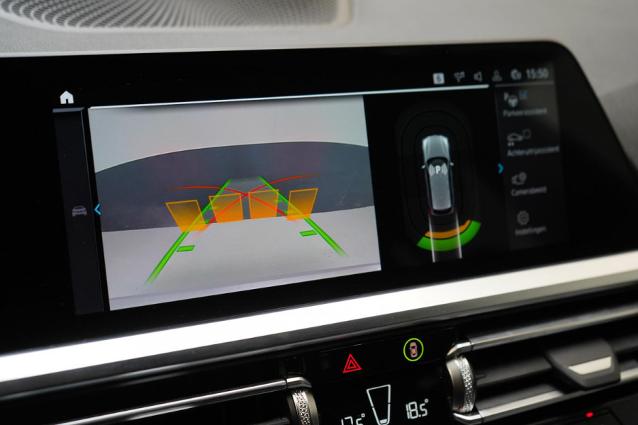 BMW 3 Serie Touring 330e Business Edition Plus | Adaptive cruise | Trekhaak wegkl. | Navigatie | Camera | Apple Carplay
