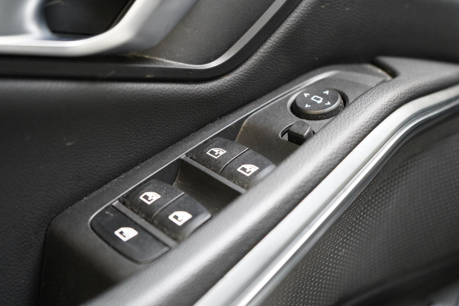 BMW 3 Serie Touring 330e Business Edition Plus | Adaptive cruise | Trekhaak wegkl. | Navigatie | Camera | Apple Carplay