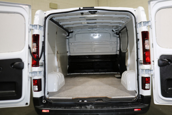Renault Trafic 2.0 dCi 110pk L1 H1 Airco Trekhaak