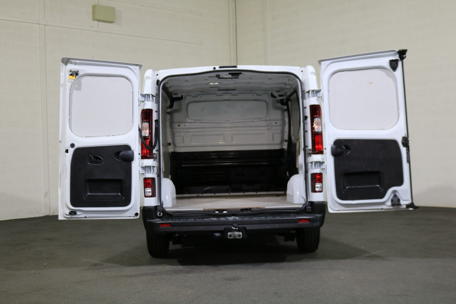 Renault Trafic 2.0 dCi 110pk L1 H1 Airco Trekhaak