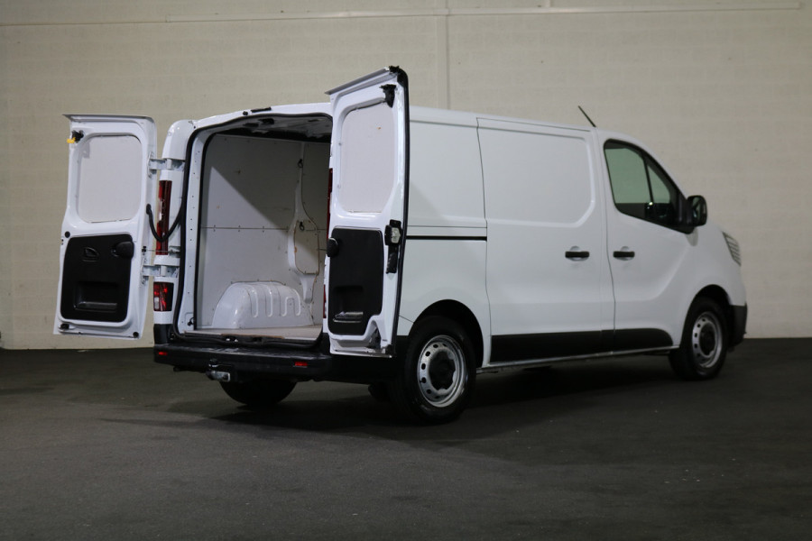 Renault Trafic 2.0 dCi 110pk L1 H1 Airco Trekhaak