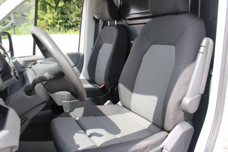 Volkswagen Crafter 30 2.0 TDI L3H2 Comfortline