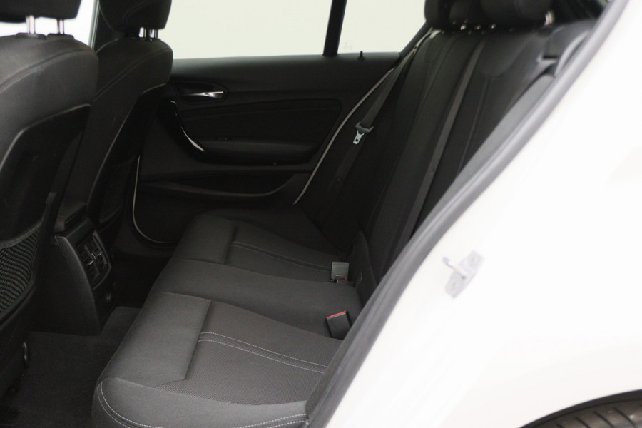 BMW 1-serie 116i Edition Sport Line Shadow Executive M Sport LED, Navigatie, Climate, Cruise, PDC