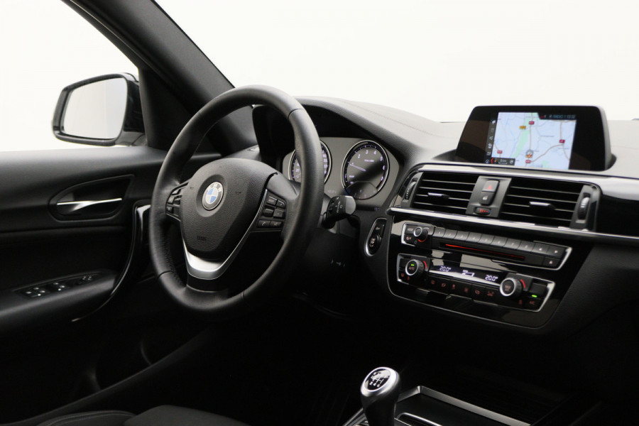 BMW 1-serie 116i Edition Sport Line Shadow Executive M Sport LED, Navigatie, Climate, Cruise, PDC