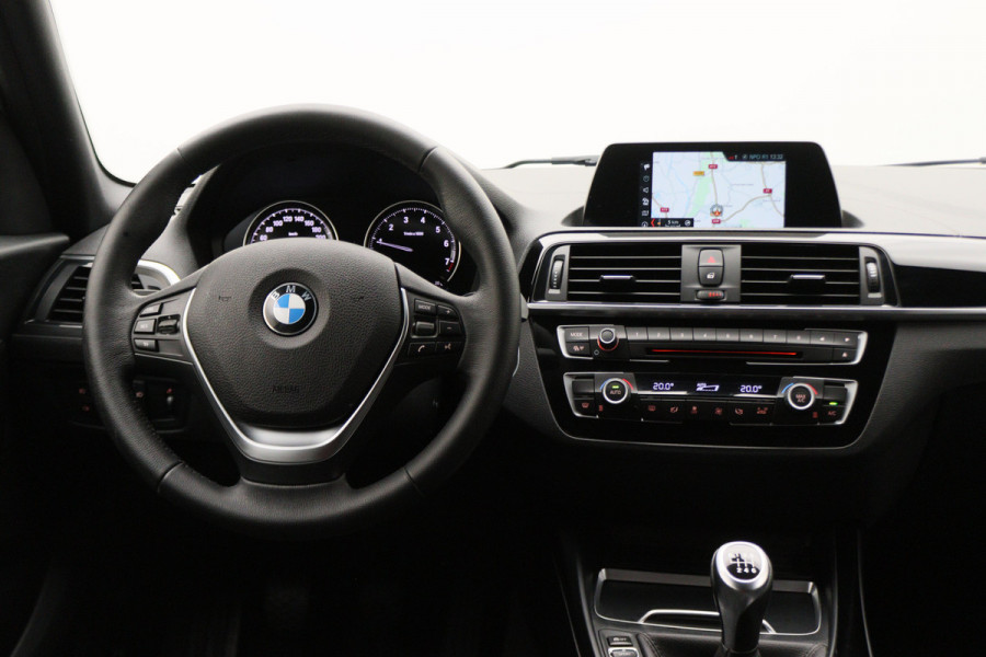 BMW 1-serie 116i Edition Sport Line Shadow Executive M Sport LED, Navigatie, Climate, Cruise, PDC