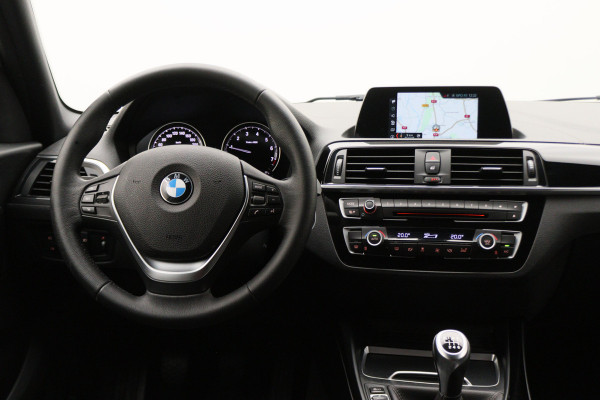 BMW 1-serie 116i Edition Sport Line Shadow Executive M Sport LED, Navigatie, Climate, Cruise, PDC
