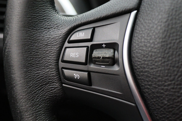 BMW 1-serie 116i Edition Sport Line Shadow Executive M Sport LED, Navigatie, Climate, Cruise, PDC