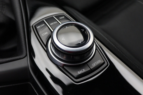 BMW 1-serie 116i Edition Sport Line Shadow Executive M Sport LED, Navigatie, Climate, Cruise, PDC