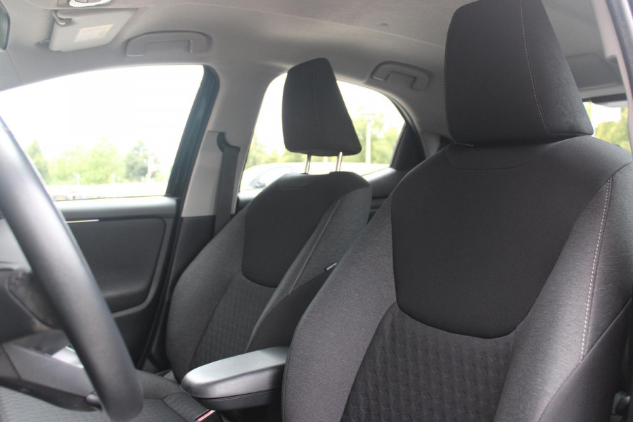 Toyota Yaris 1.5 Hybrid 115PK DYNAMIC | ACHTERUITRIJ CAMERA | ADAPTIVE CRUISE CONTROL | ELEKTRISCHE RAMEN VOOR  / ACHTER | DAB+ RADIO | APPLE CARPLAY / ANDROID AUTO | CLIMATE CONTROL | ALL SEASONS BANDEN | LED VERLICHTING | MISTLAMPEN VOOR |