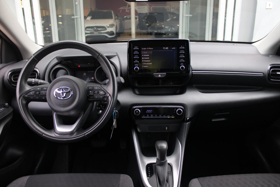 Toyota Yaris 1.5 Hybrid 115PK DYNAMIC | ACHTERUITRIJ CAMERA | ADAPTIVE CRUISE CONTROL | ELEKTRISCHE RAMEN VOOR  / ACHTER | DAB+ RADIO | APPLE CARPLAY / ANDROID AUTO | CLIMATE CONTROL | ALL SEASONS BANDEN | LED VERLICHTING | MISTLAMPEN VOOR |