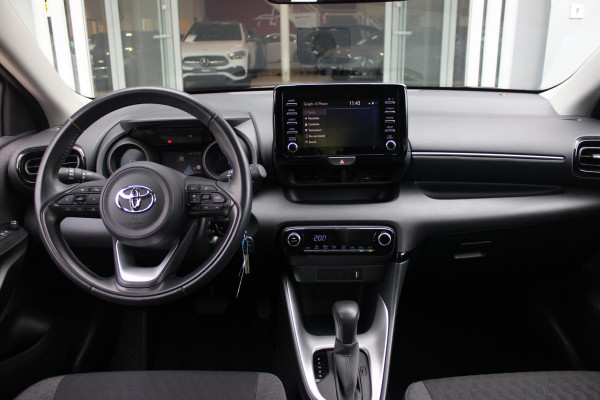 Toyota Yaris 1.5 Hybrid 115PK DYNAMIC | ACHTERUITRIJ CAMERA | ADAPTIVE CRUISE CONTROL | ELEKTRISCHE RAMEN VOOR  / ACHTER | DAB+ RADIO | APPLE CARPLAY / ANDROID AUTO | CLIMATE CONTROL | ALL SEASONS BANDEN | LED VERLICHTING | MISTLAMPEN VOOR |