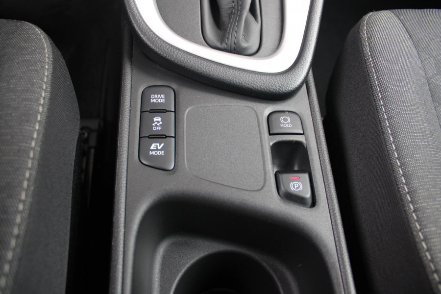 Toyota Yaris 1.5 Hybrid 115PK DYNAMIC | ACHTERUITRIJ CAMERA | ADAPTIVE CRUISE CONTROL | ELEKTRISCHE RAMEN VOOR  / ACHTER | DAB+ RADIO | APPLE CARPLAY / ANDROID AUTO | CLIMATE CONTROL | ALL SEASONS BANDEN | LED VERLICHTING | MISTLAMPEN VOOR |