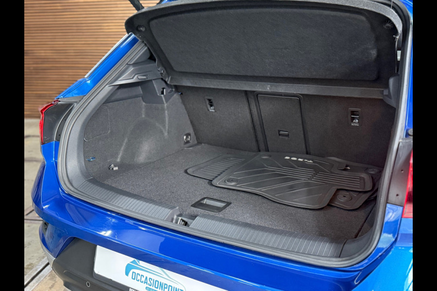 Volkswagen T-Roc 1.5 TSI Sport | Pano | Virtual Cockpit | Navi | 19' inch | Adaptive Cruise