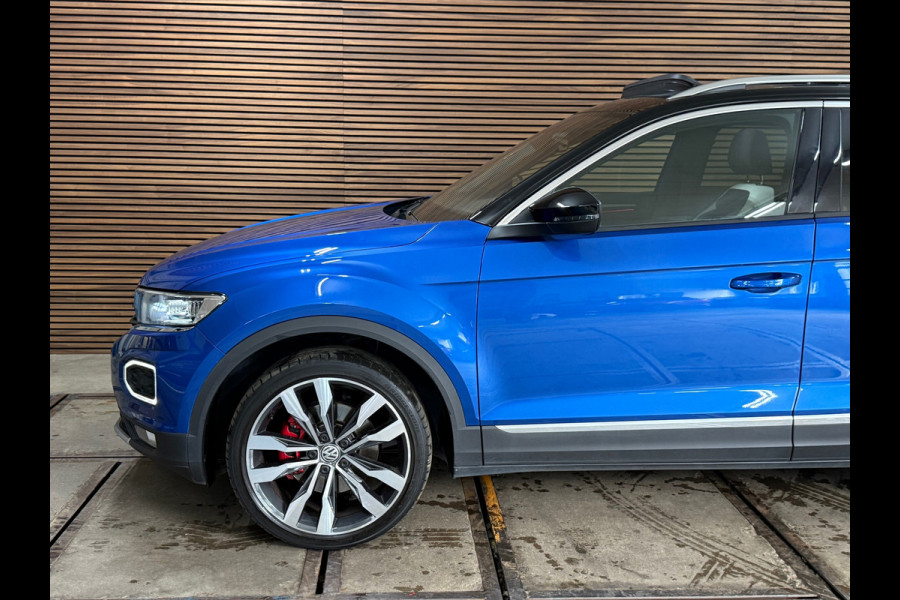 Volkswagen T-Roc 1.5 TSI Sport | Pano | Virtual Cockpit | Navi | 19' inch | Adaptive Cruise