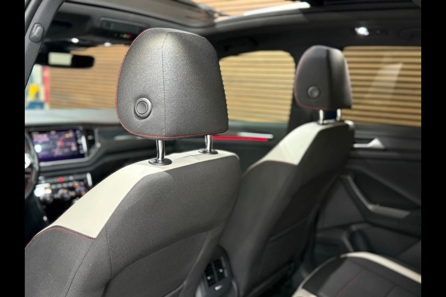Volkswagen T-Roc 1.5 TSI Sport | Pano | Virtual Cockpit | Navi | 19' inch | Adaptive Cruise