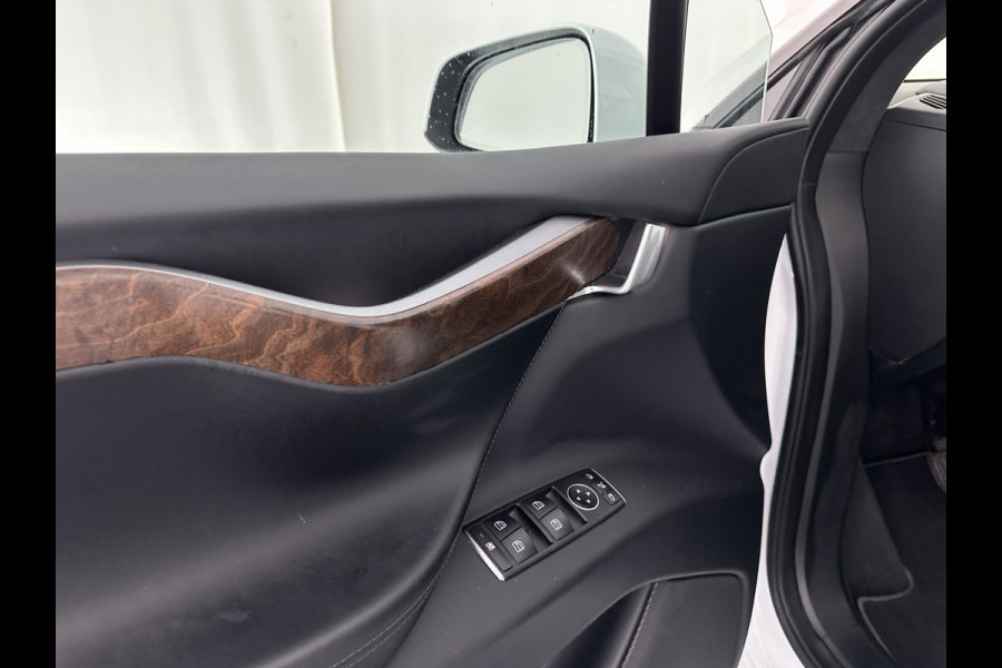 Tesla Model X Long Range [ 7-Pers. ] (INCL-BTW)  Aut. *PANO-WINDOW | AUTO-PILOT | LUXURY-LEATHER | TOP-VIEW | NAVI-FULLMAP | FULL-LED | AIR-SUSPENSION | DIGI-COCKPIT | KEYLESS | CAMERA | DAB+ | HEATED-COMFORTSEATS | 22''ALU*