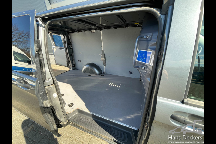 Mercedes-Benz Vito 119 Lang 4Matic 4x4 Distronic DAB 190 PK