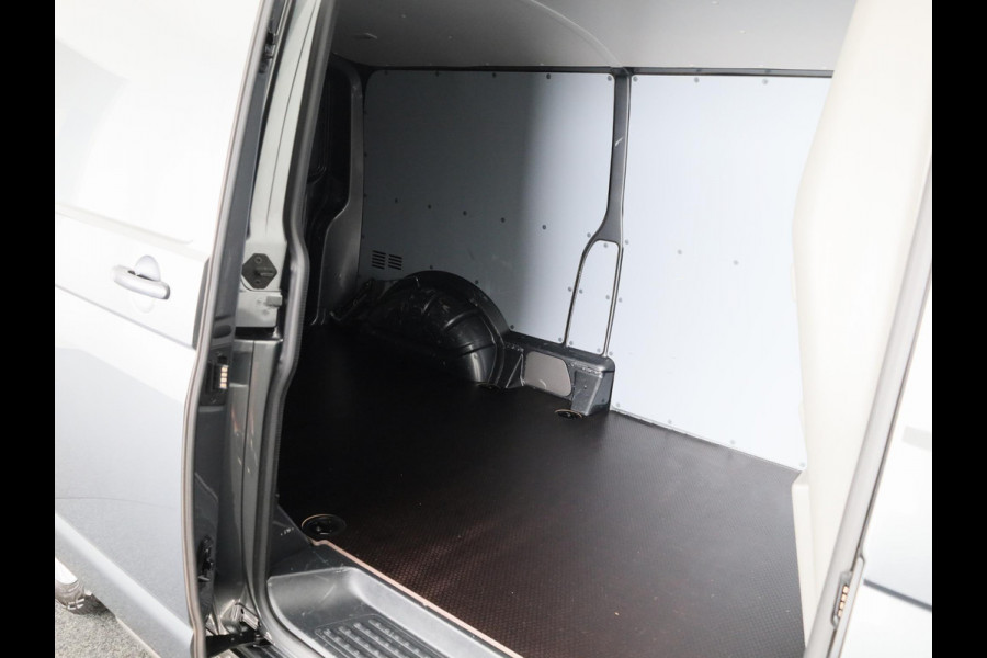 Volkswagen Transporter 2.0 TDI L2H1 28 Economy Business