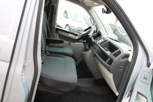 Volkswagen Transporter 2.0 TDI L2H1 Comfortline / App Connect / Trekhaak / Navi / cruise / Imperiaal