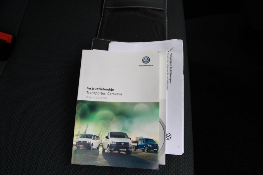 Volkswagen Transporter 2.0 TDI L2H1 Comfortline / App Connect / Trekhaak / Navi / cruise / Imperiaal