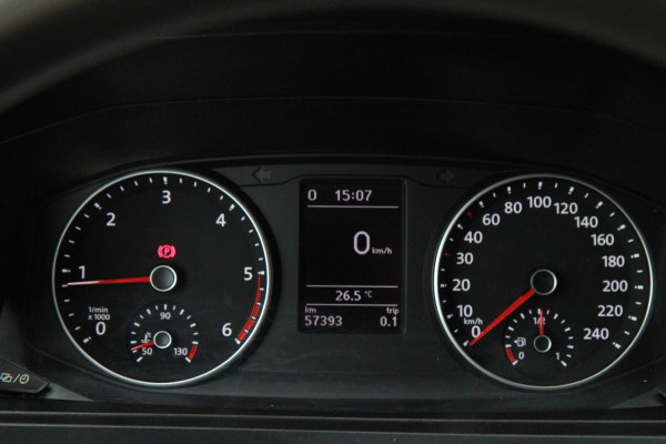 Volkswagen Transporter 2.0 TDI L2H1 Comfortline / App Connect / Trekhaak / Navi / cruise / Imperiaal